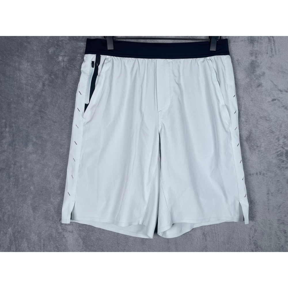 Ten Thousand The Interval Short Mens Medium 9 Inch Lined Gray Training